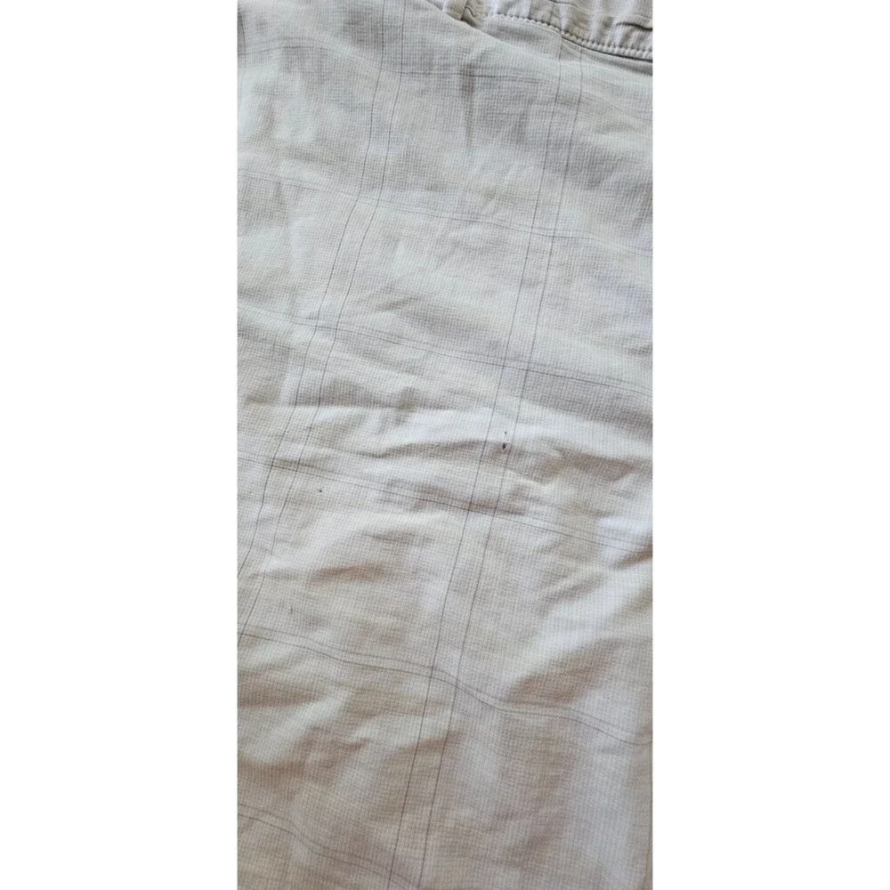 Greg Norman Men’s 44 Stretch Shorts White Plaid Cargo Golf Casual Lightweight